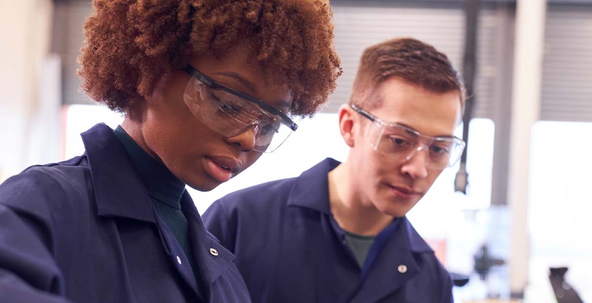Why Students are Choosing a Trade School Over a 4-Year College